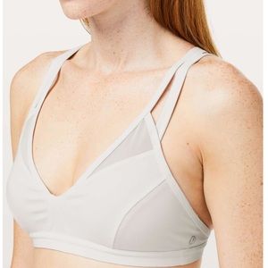 Lululemon Ease To Breathe Bra - White - Size 6